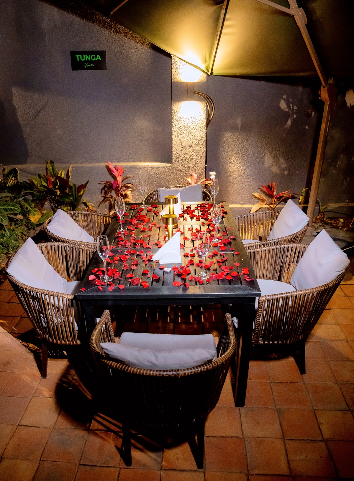 Dontez Restaurant